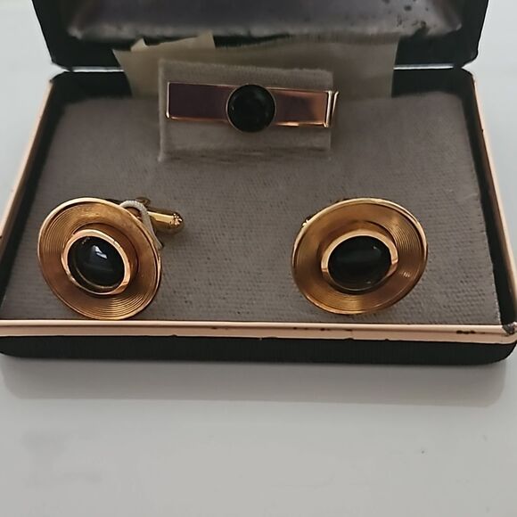 Vintage Men's 1960s Gold Plated Cufflinks & Tie Pin Black - Picture 2 of 16